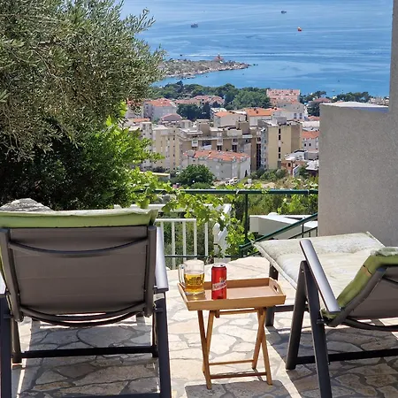 House Josh Makarska